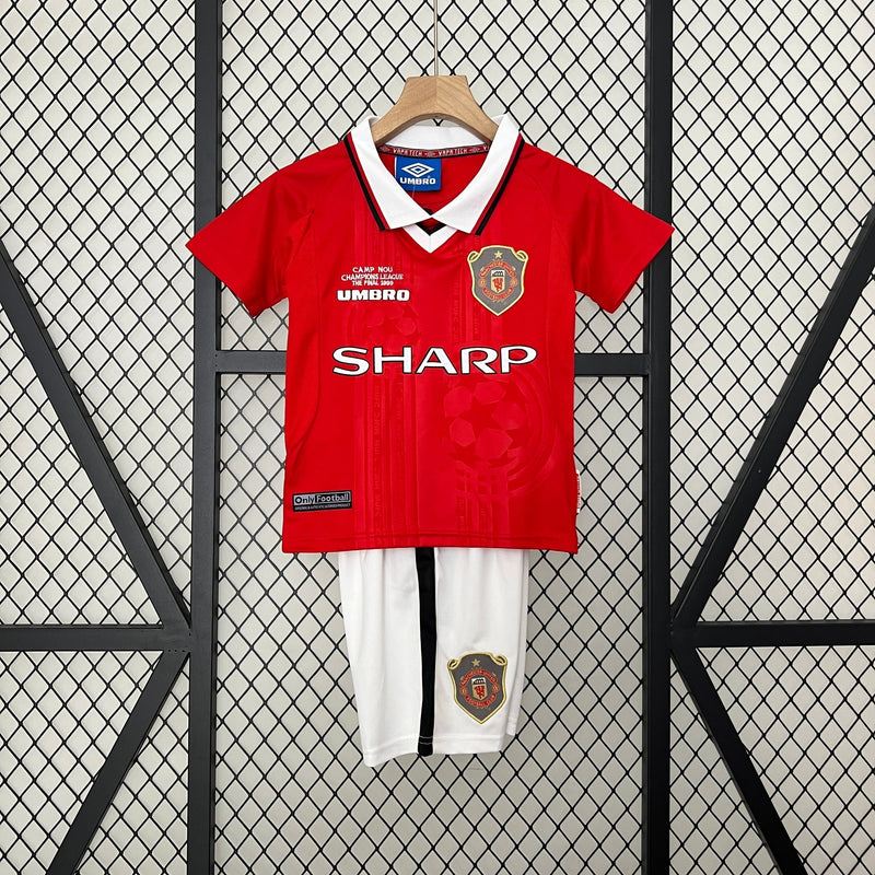 MANCHESTER UNITED I 99/00 CHILDREN'S SET (RETRO)